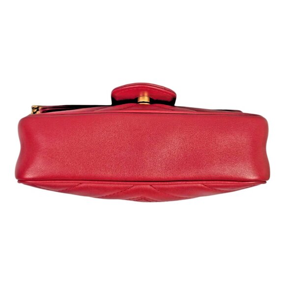 GUCCI Matalasse Super Mini GG Marmont Shoulder Bag Hibiscus Red Chain Strap - Picture 6 of 16